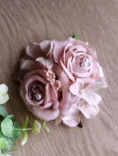 ☆コサージュ♪ルルローズ＆ハイドレンシアMIX♪ペールベージュ結婚式入学式卒業式