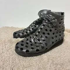 【希少デザイン】総パンチング レザーショートブーツ ブラック 23.0cm