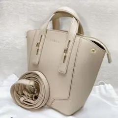 2026年最新】フルラ FURLA 2wayショルダーバッグの人気アイテム - メルカリ