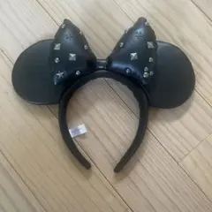 ディズニー 黒 カチューシャ スタッズ付き