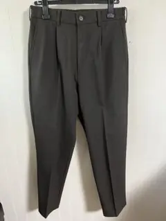 【未使用】UNIQLO ダークブラウン プリーツ入り スラックス Sサイズ