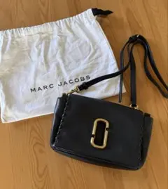 MARC JACOBS ブラックショルダーバッグ