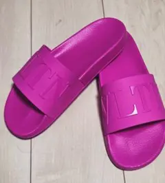 VALENTINO GARAVANI スタッズ サンダル ピンク - メルカリ