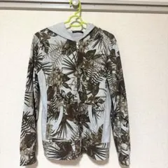 BUONA GIORNATA 植物柄パーカーのサムネイル