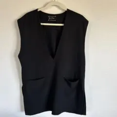 Omekaub 黒 Vネック ベスト