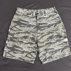 00s【 WTAPS 】タイガーストライプカモ　カーゴショーツのサムネイル