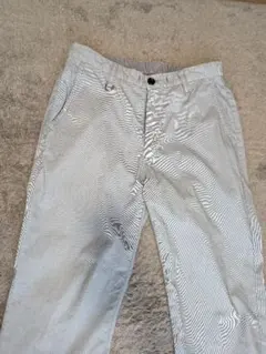 Betty Smith アンクルフィット パンツのサムネイル