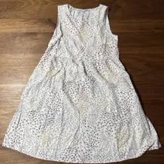 ユニクロ　花柄ノースリーブワンピース 130サイズ