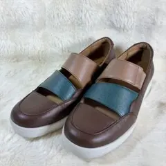 Item thumbnail for item e4768e12-8292-45d4-9c36-a766618ee71d