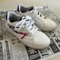 Tommy Hilfiger ホワイトスニーカー