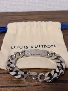 綾*香様 LOUIS VUITTONシリアル表記チェーンブレスレット - メルカリ
