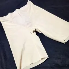 ワコール　ラクに無理なくヒップアップ！　ガードル　サイズ70