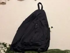 THRASHER スリングバッグ　ボディバッグのサムネイル
