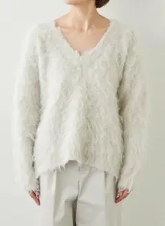 美品 ガリャルダガランテ シャギープルオーバーニット ふわふわ ゆったりめ