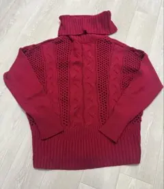 WHITE HOUSE BLACK MARKET 透かし編みタートルネック