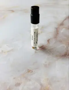 Kerzonオードトワレ ヴォージュ広場（ローズとレンガの香り）