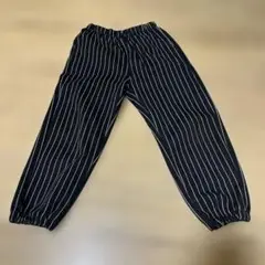 キッズ用黒と白ストライプパンツ