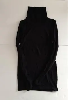 ユニクロ　極暖ヒートテック　M 黒＋白 ２枚セット　ブラック　タートルネック