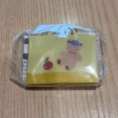 【新品未使用】familiarカプセルトイ　ファミリア　黄色　イエロー　くま