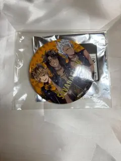 ツイステ　缶バッジ　サバナクロー