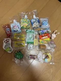 ミニチュアフード・キャラクター キーホルダー 묶음 판매