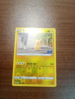 ポケモンカード　ポケカ　ピカチュウ②　リバースホロ　 海外限定　英語版　正規品のサムネイル