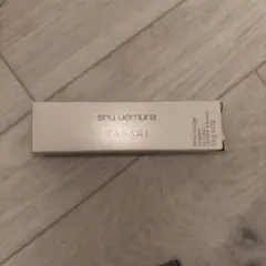 shu uemura TASAKI キヌルージュクリーム ラウンドカット ヌードのサムネイル