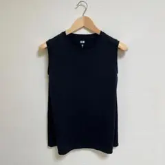UNIQLO ブラック タンクトップ Mのサムネイル