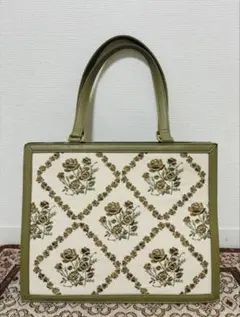 専用　新品　しまむらくる実 ヴィンテージローズグランシリーズ トートバッグ 2点 新品 しまむら くる実 ヴィンテージローズグランシリーズ トートバッグ