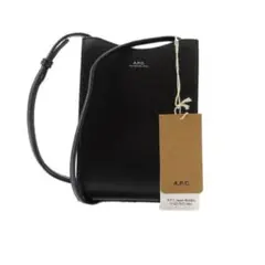 超美品 アーペーセー A.P.C. ショルダーバッグ 30-25070906のサムネイル