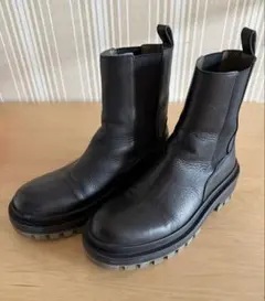 Item thumbnail for item 6f6b1137-4fc7-4e1b-a6ea-e0909a5ff06c