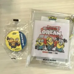 くら寿司 ミニオンズ クリアポーチ 缶バッジ セット 非売品のサムネイル