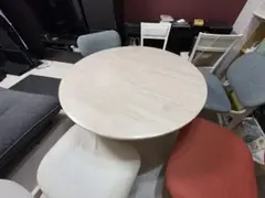 チェア　赤