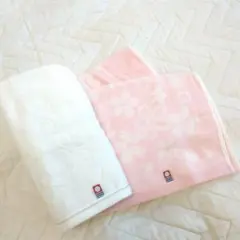 今治　バスタオル　フェイスタオル　２枚セット販売　ピンク色　白色