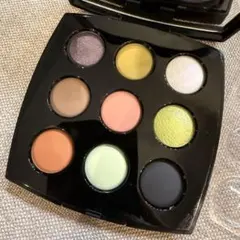 CHANEL 2025 ホリデー アイシャドウ パレット 849 - メルカリ