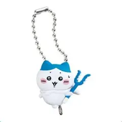 ちいかわつまんでつなげてますこっと ハチワレ（ボールチェーンver.）