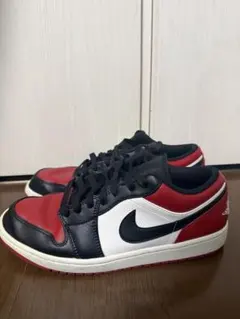 Nike Air Jordan 1 Low レッド/ブラック/ホワイト