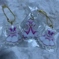 プリキュア　一番くじ　衣装　コスチューム　チャーム　キーホルダー　キュアドリーム