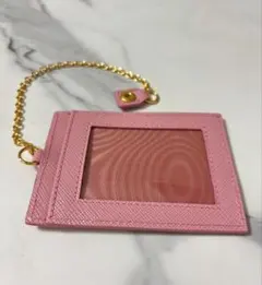 PRADA パスケース　ピンク　ゴールドチェーン付