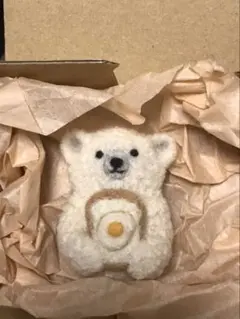 白くまさんと朝ごはんの羊毛フェルトブローチ 国内人気作家さま