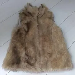 ZARAKids　サイズ100 ファーベスト ベージュ ノースリーブ