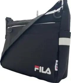 フィラ ショルダーバッグ スポーツバッグ 肩掛け 斜め掛け　デカロゴ　黒　旅行