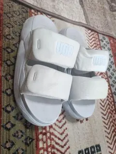 大人気アグ UGG LA ALTO STITCH ストラップ厚底サンダル