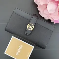 【新品】最新モデル MICHAEL KORS 二つ折り財布 ブラック