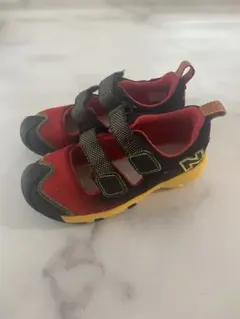 ニューバランス スニーカーサンダル ベルクロ 18.0