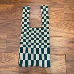 Item thumbnail for item 5117edc2-2494-4e16-9239-ddad548cc325