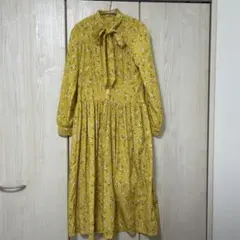 イエロー花柄ロングドレス