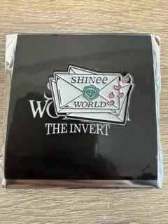 SHINee　THE INVERT　ランダムピンバッジのサムネイル