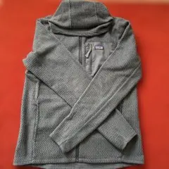 patagonia キッズ・R1 エア・フルジップ・フーディ