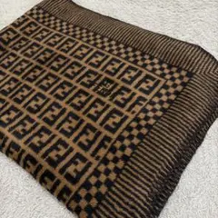 2025年最新】Fendi 毛布・ブランケットの人気アイテム - メルカリ